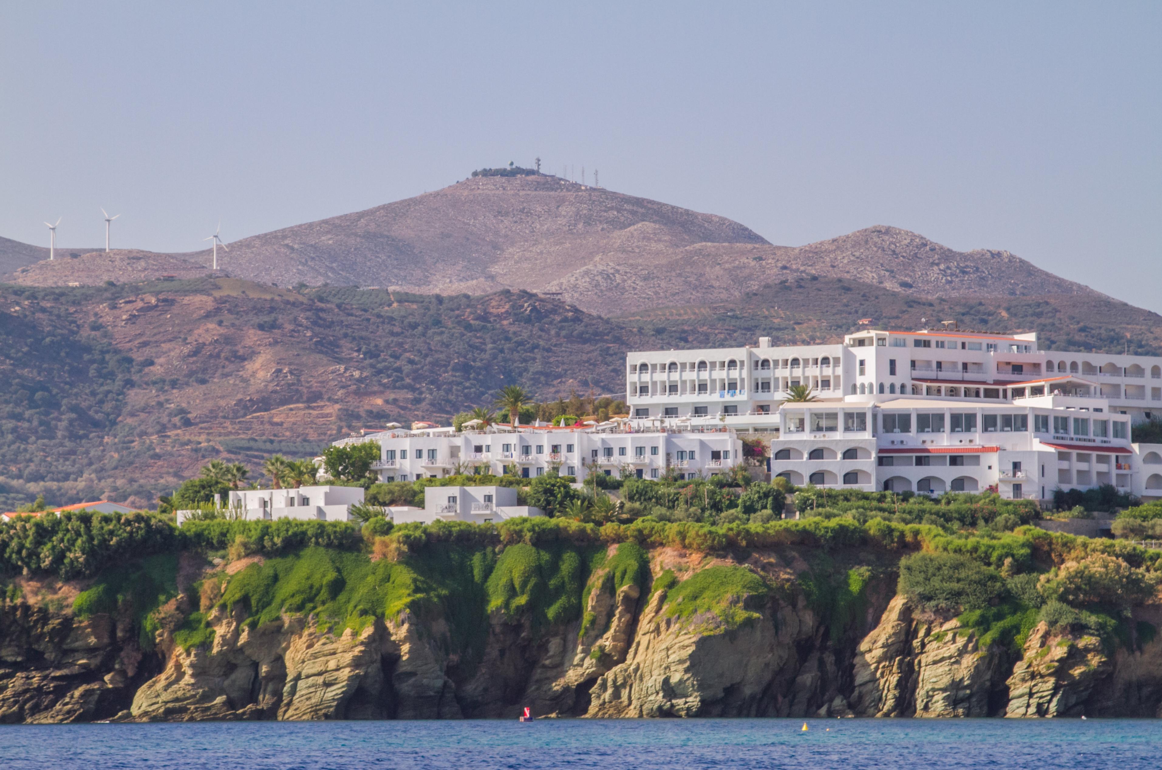 אתר נופש Peninsula & 4*